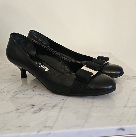 Size 6½D | Salvatore Ferragamo heels - Picture 11 of 11